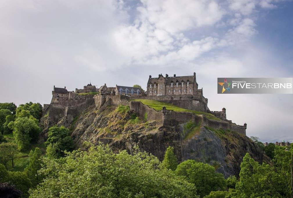 Cool Urban With Stunning Castle Views Edimburgo