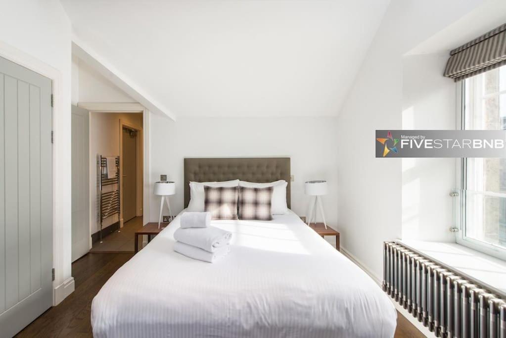 Cool Urban With Stunning Castle Views * Edimburgo