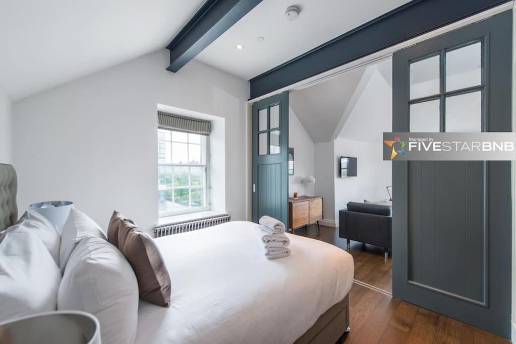 Cool Urban With Stunning Castle Views Apartamento